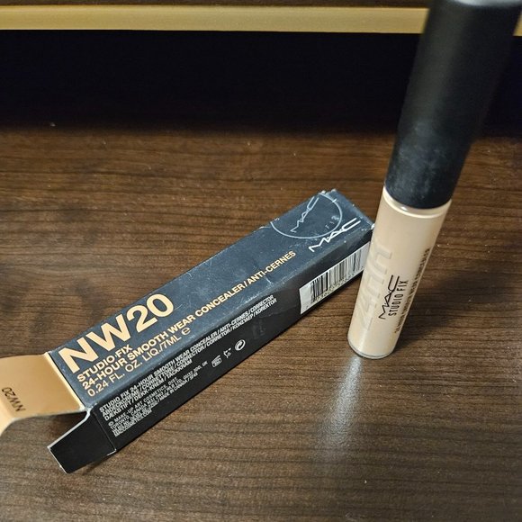 MAC Cosmetics | Makeup | Mac Studio Fix 24hour Smooth Wear Concealer In ...